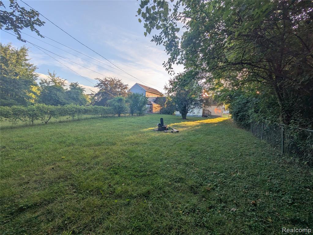 main property photo 21