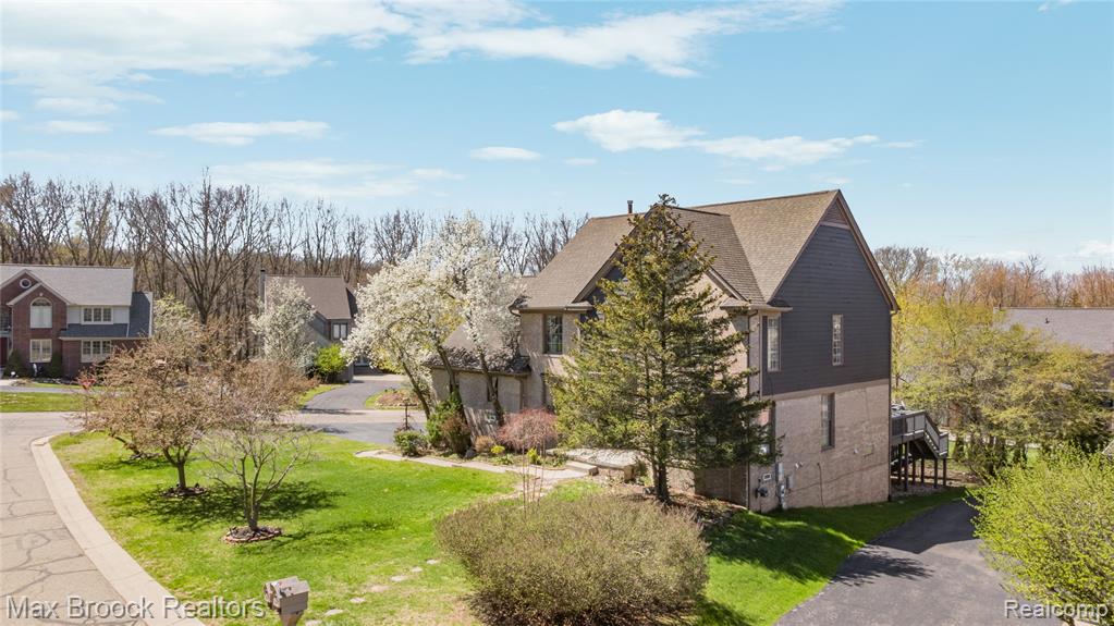 main property photo 29