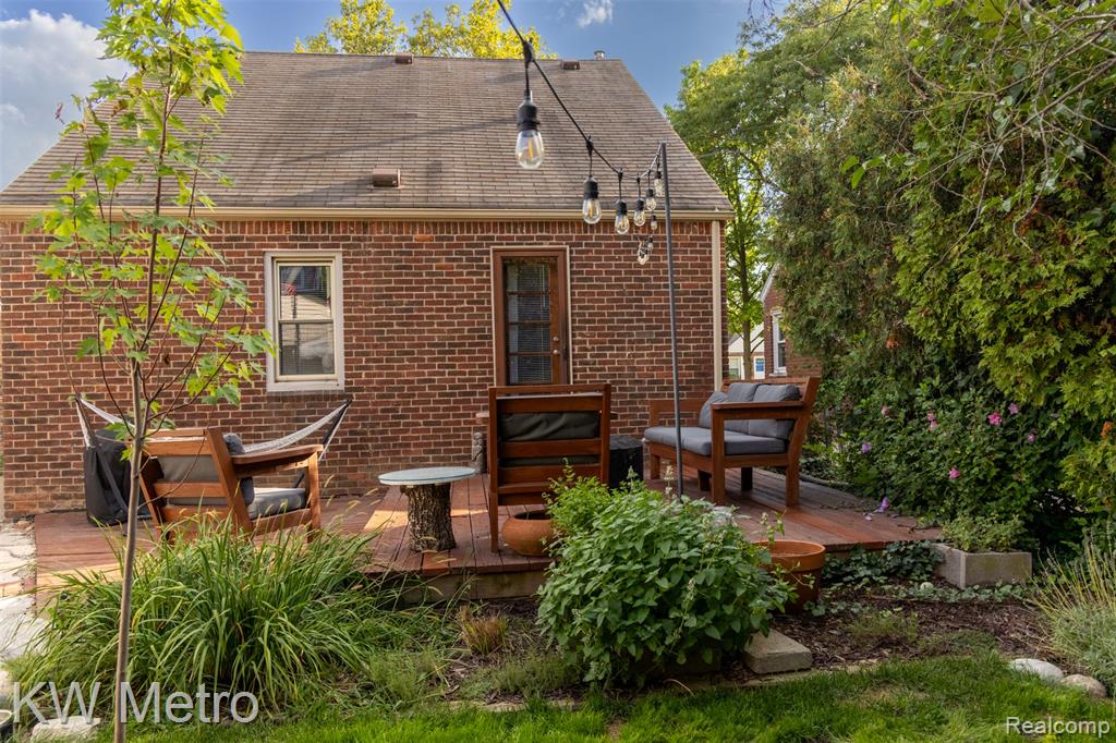 main property photo 16