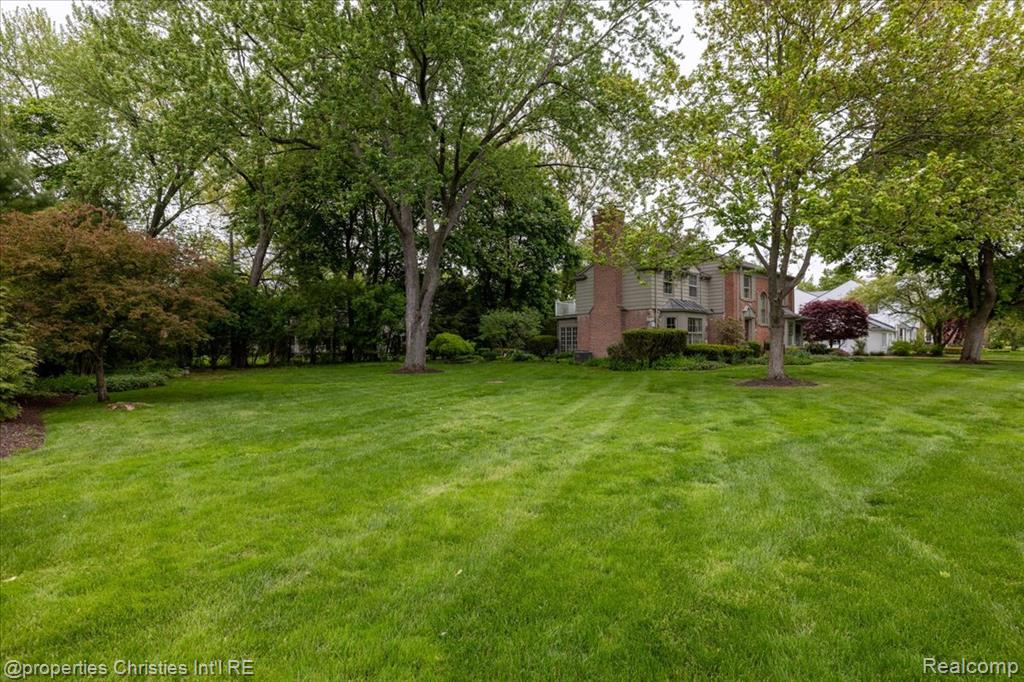 main property photo 46