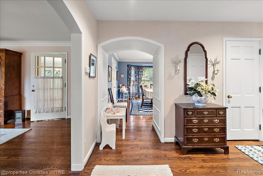 main property photo 7