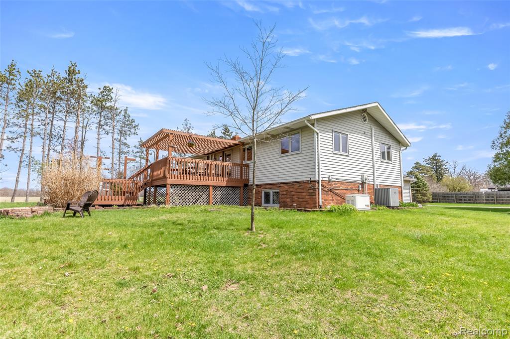 main property photo 34