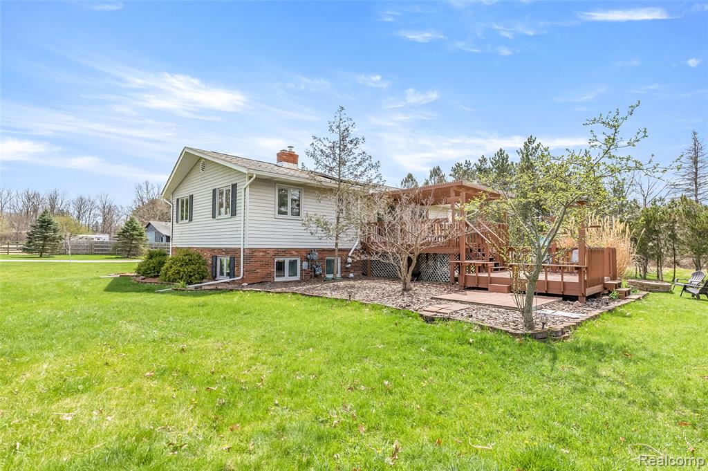 main property photo 35