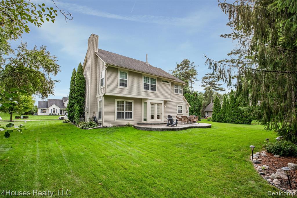 main property photo 35