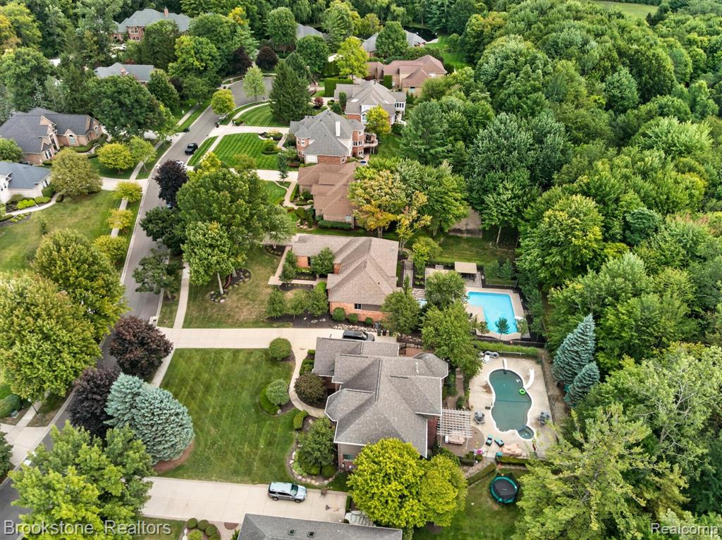 main property photo 65