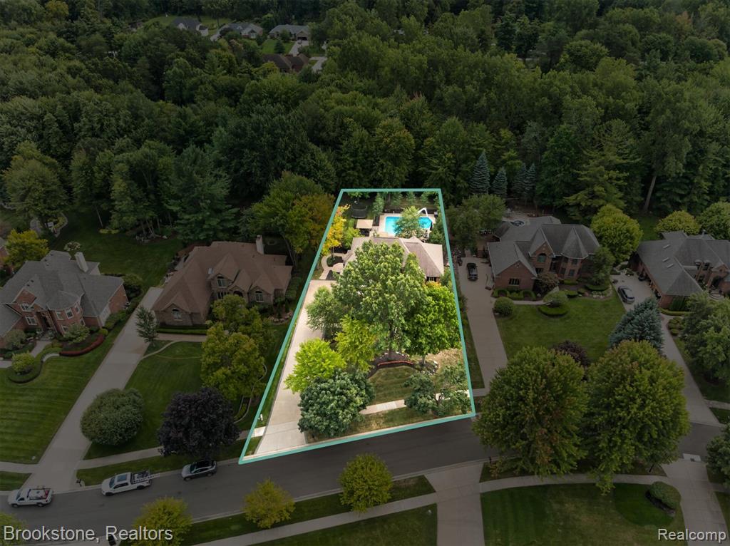main property photo 80