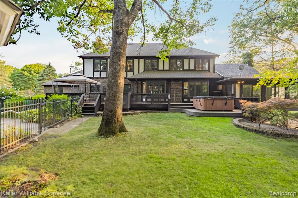 main property photo 74
