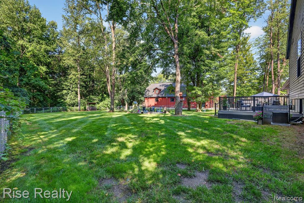 main property photo 38