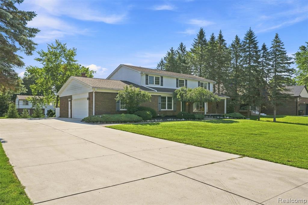 main property photo 2