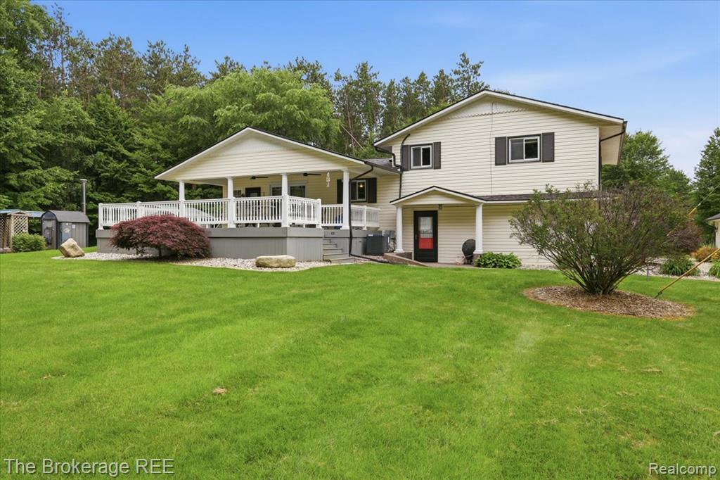main property photo 12