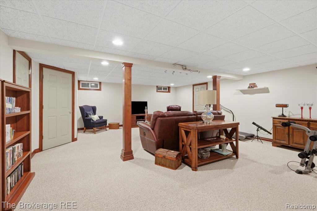 main property photo 53
