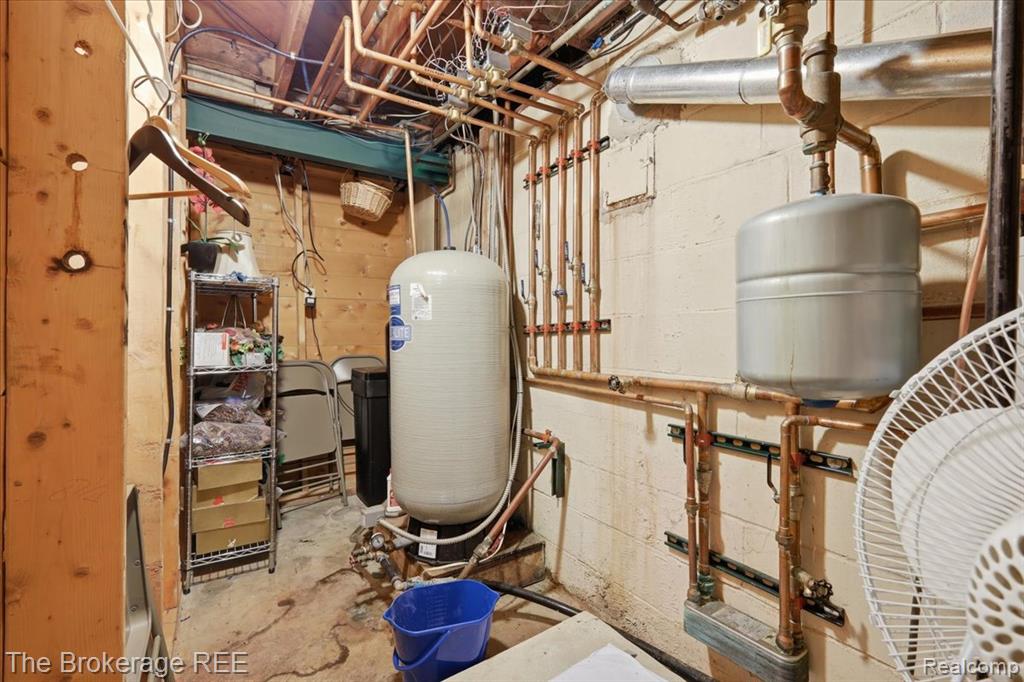 main property photo 57