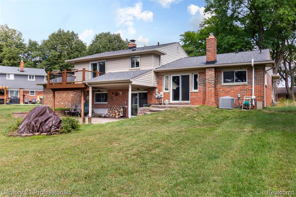 main property photo 36