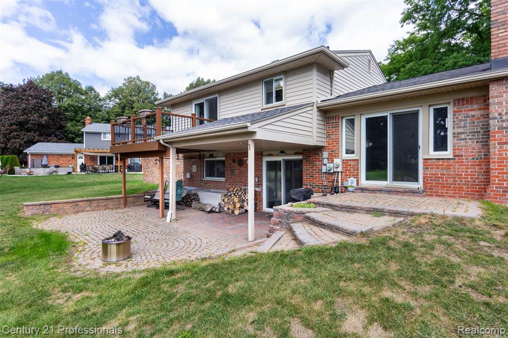 main property photo 38