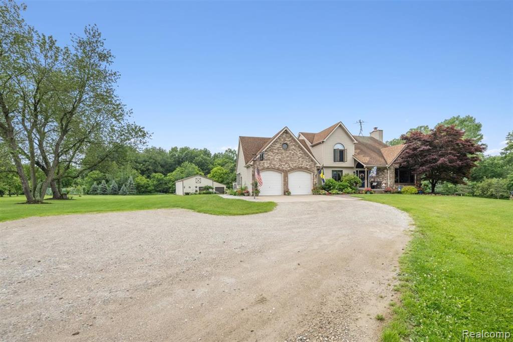 main property photo 3
