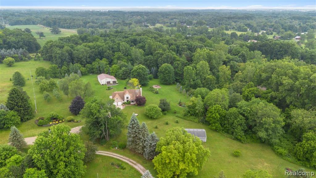 main property photo 49