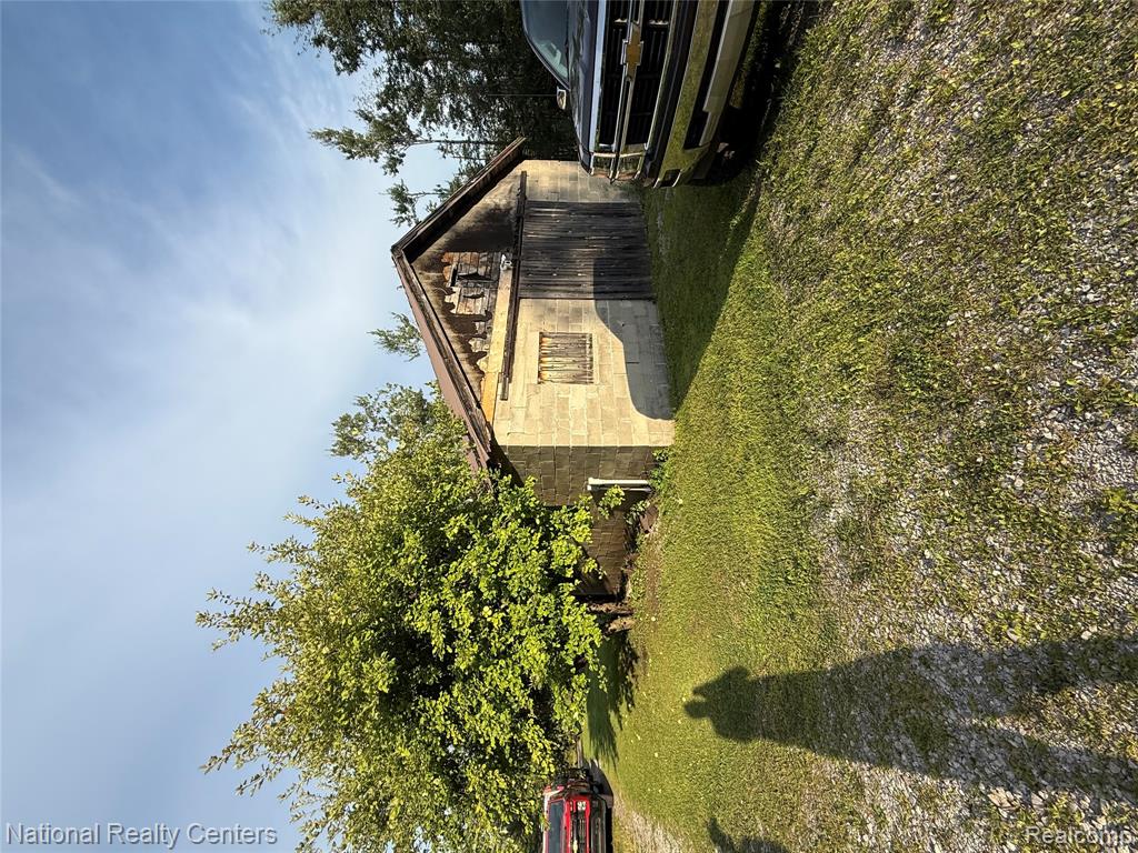main property photo 11