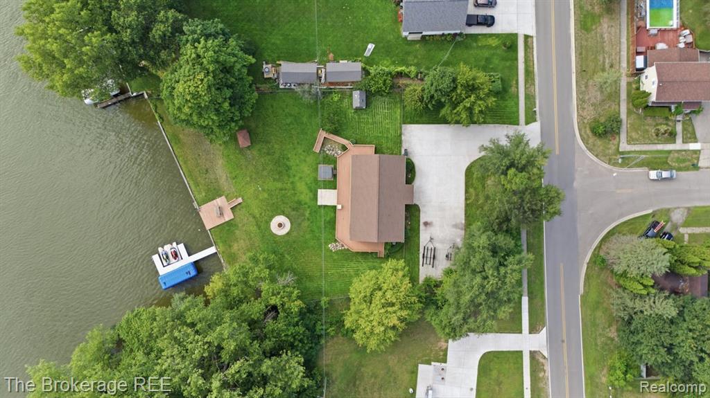 main property photo 66