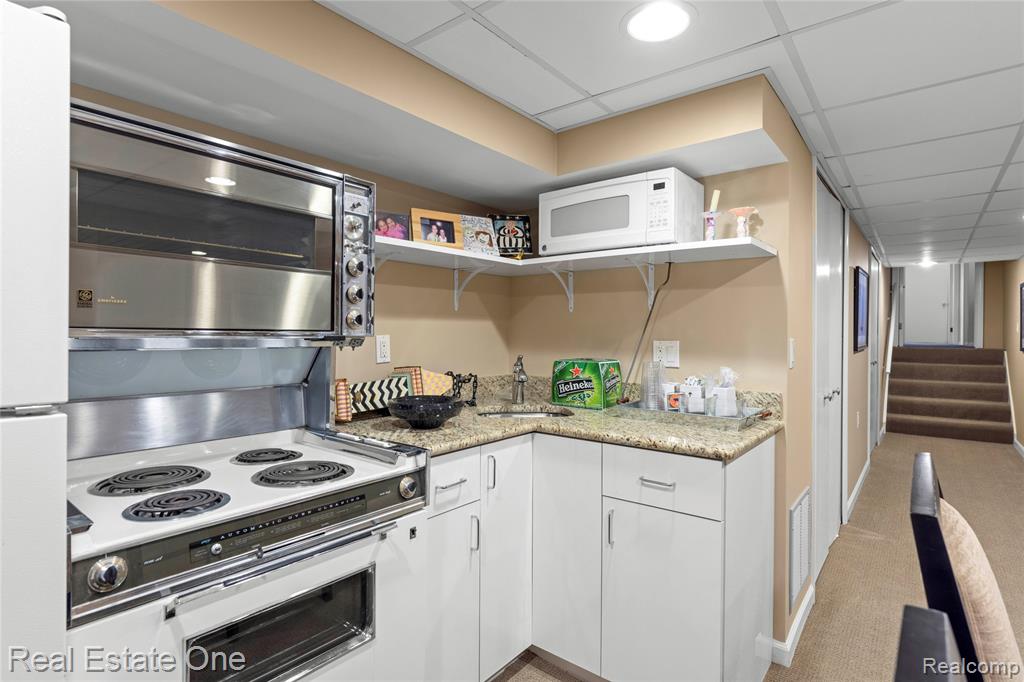 main property photo 66