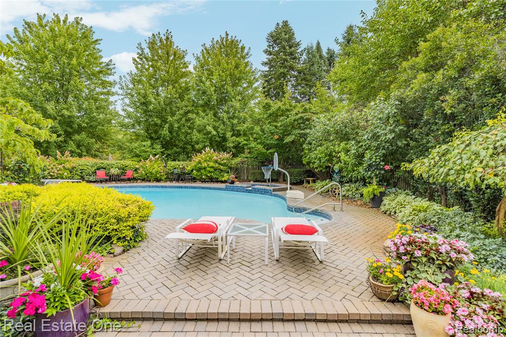 main property photo 73