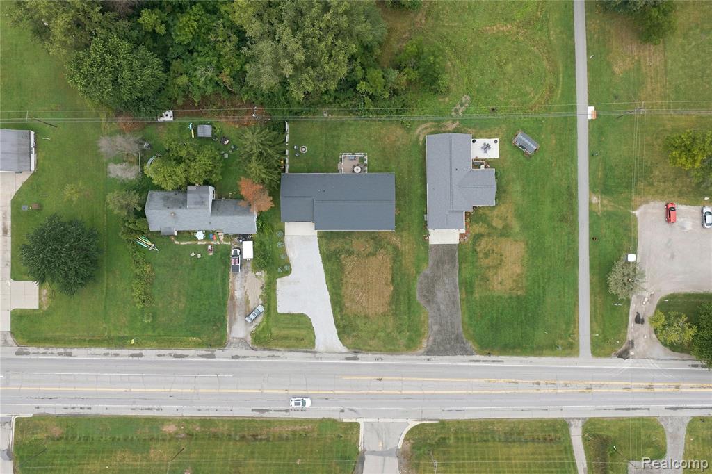 main property photo 48