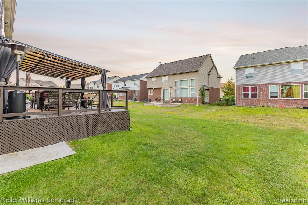 main property photo 46