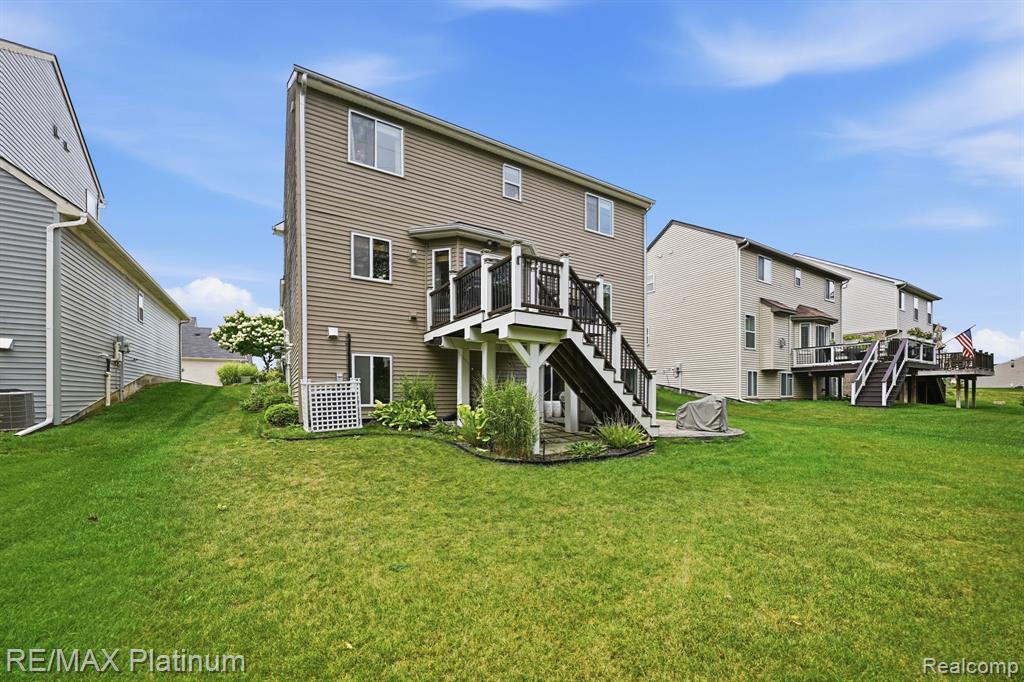 main property photo 34