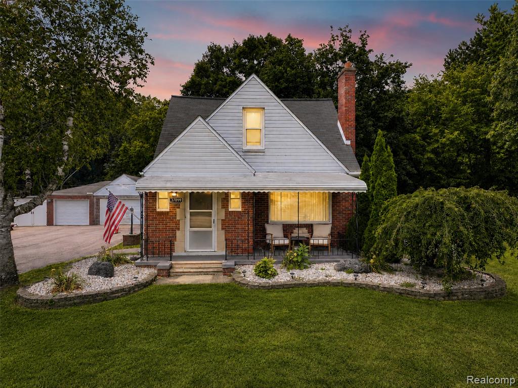 main property photo 38