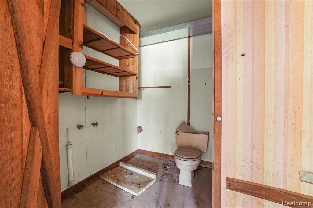 main property photo 42