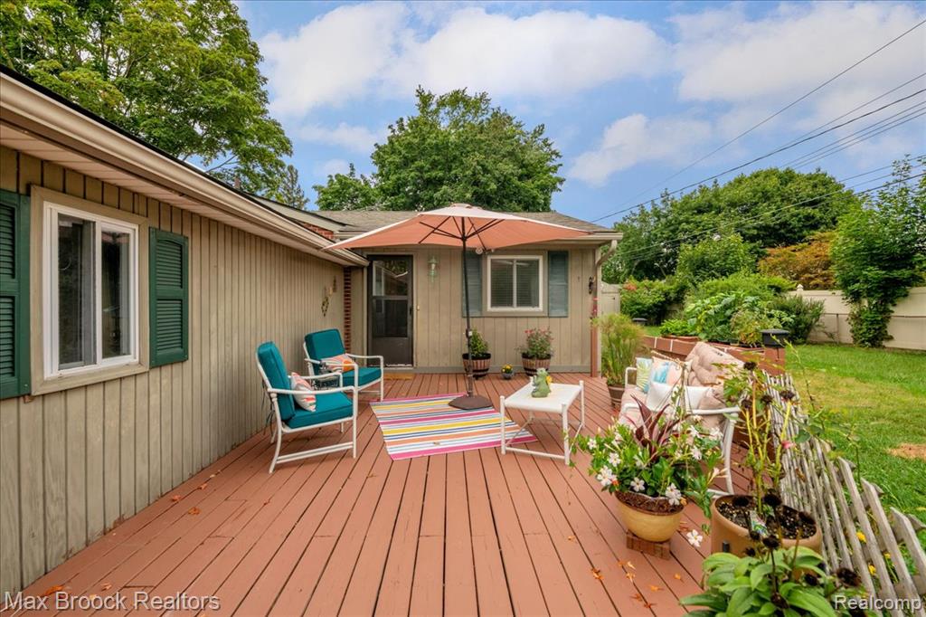 main property photo 17