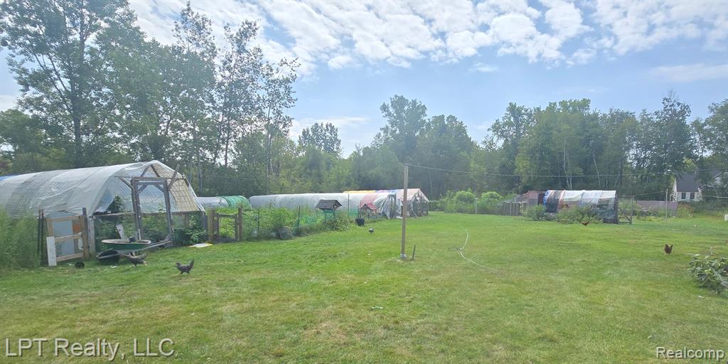 main property photo 18
