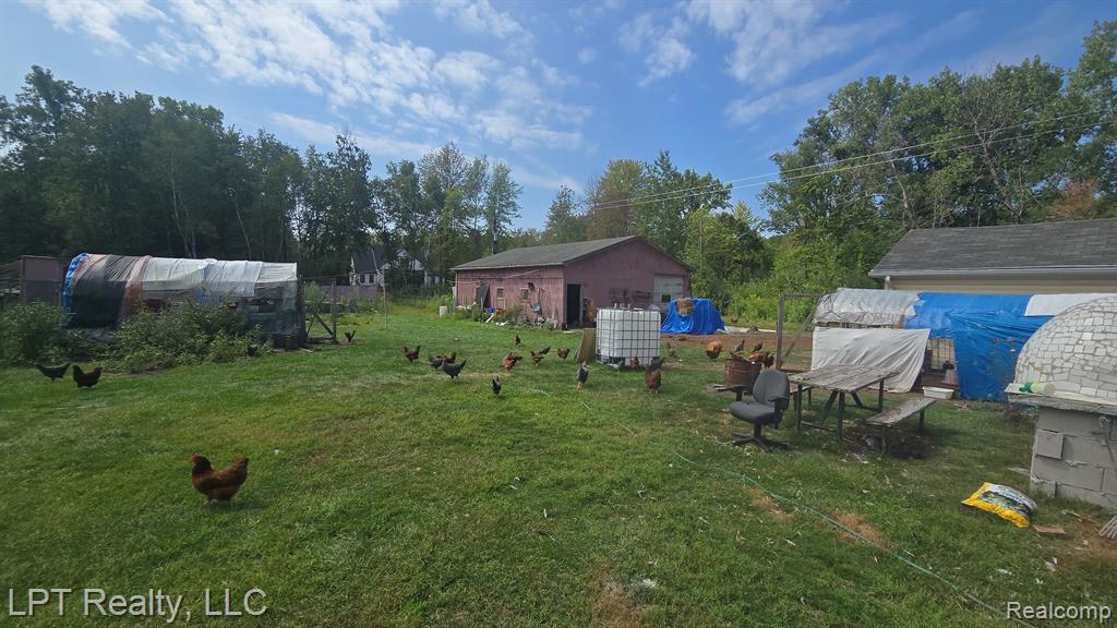 main property photo 19