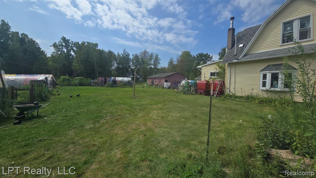 main property photo 6