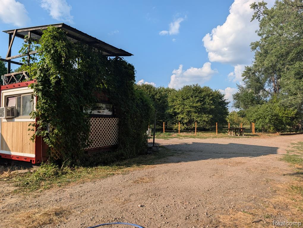 main property photo 8