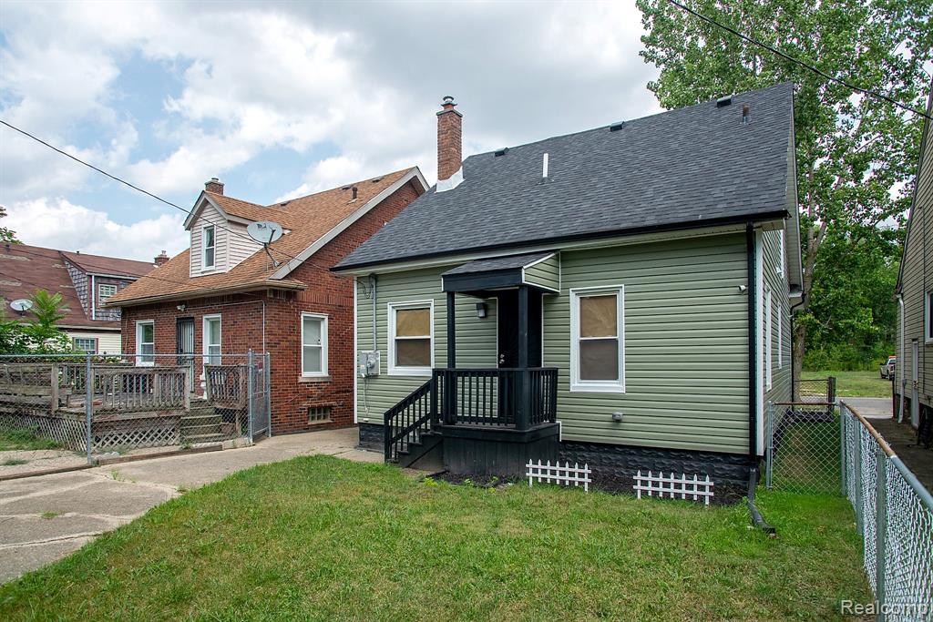 main property photo 26
