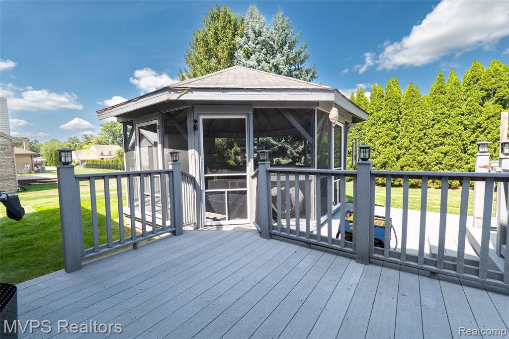 main property photo 42