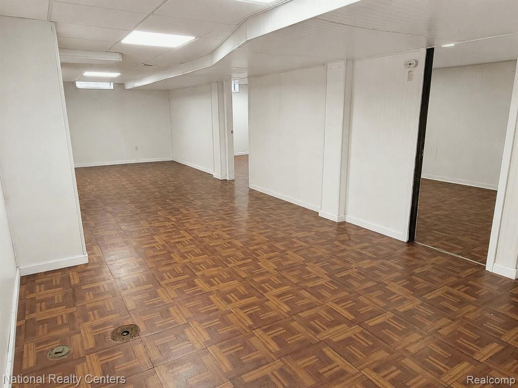 main property photo 20