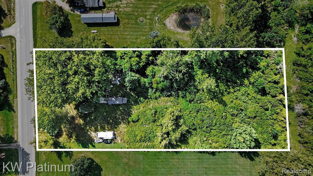 main property photo 19