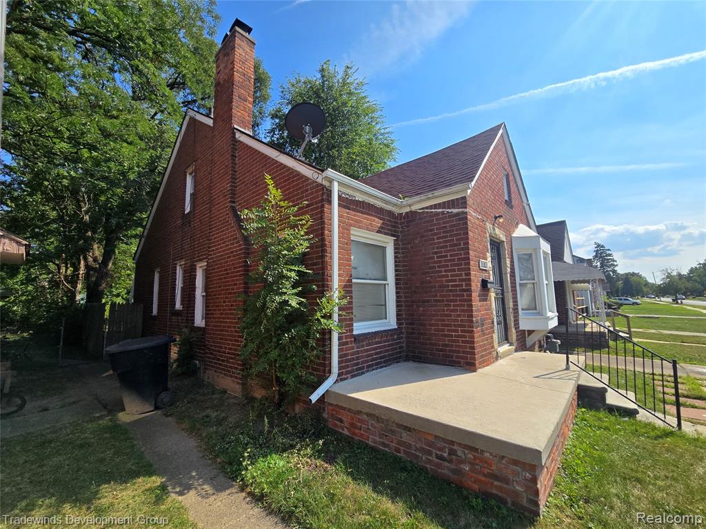 main property photo 2