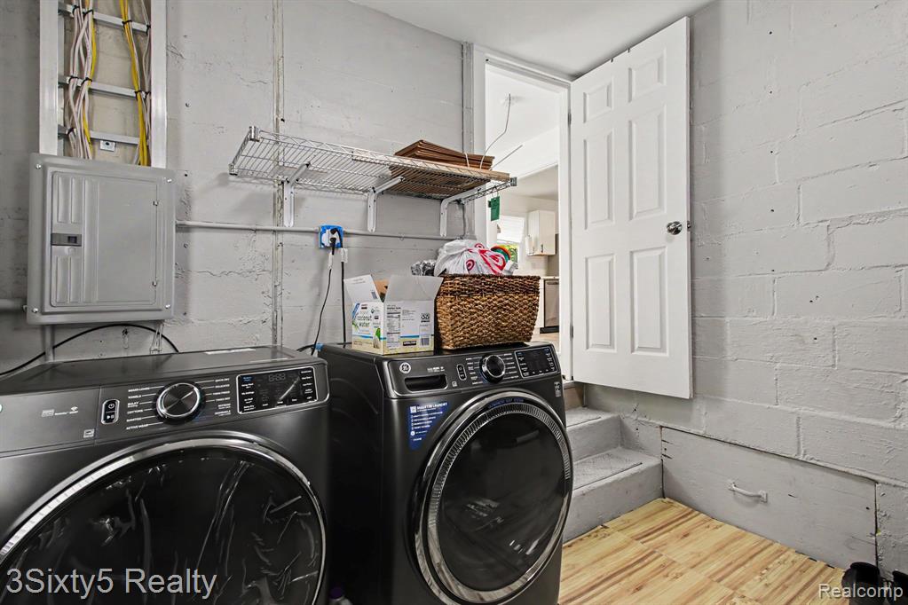 main property photo 19