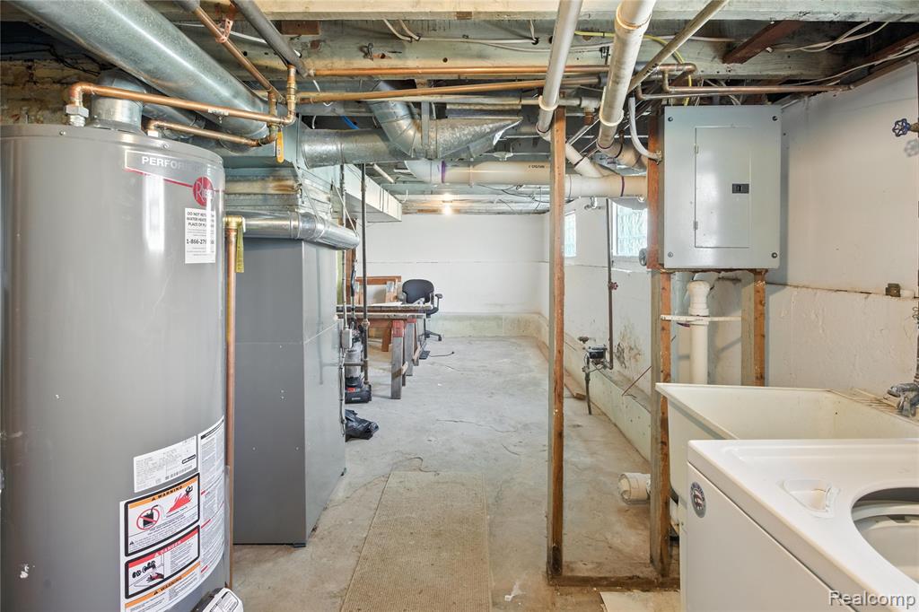 main property photo 23