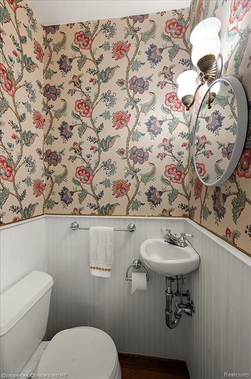 main property photo 7