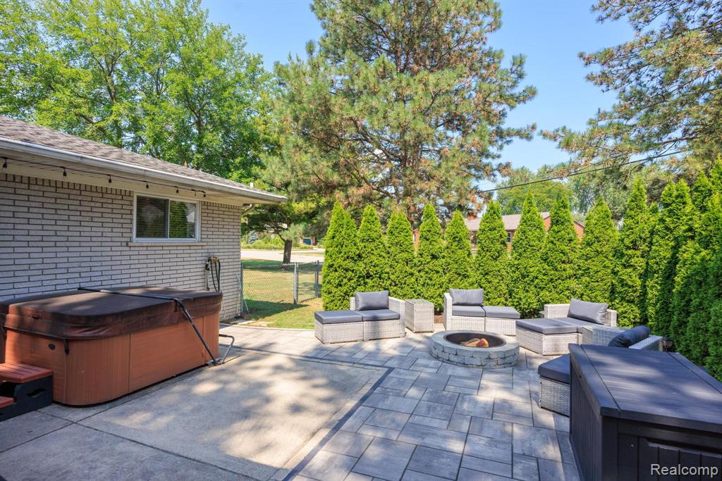 main property photo 21