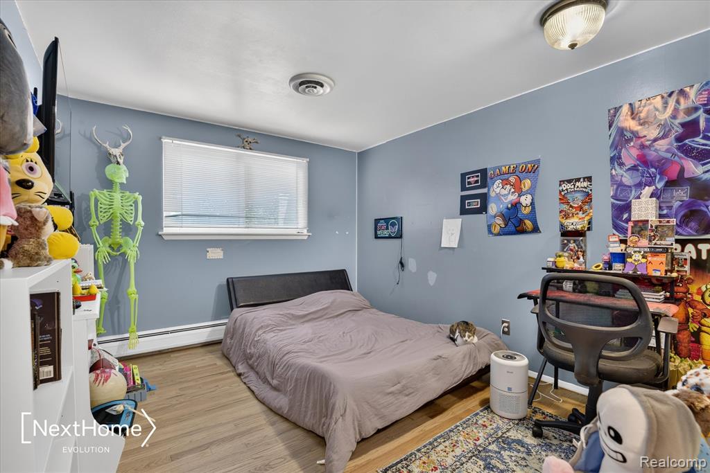 main property photo 37