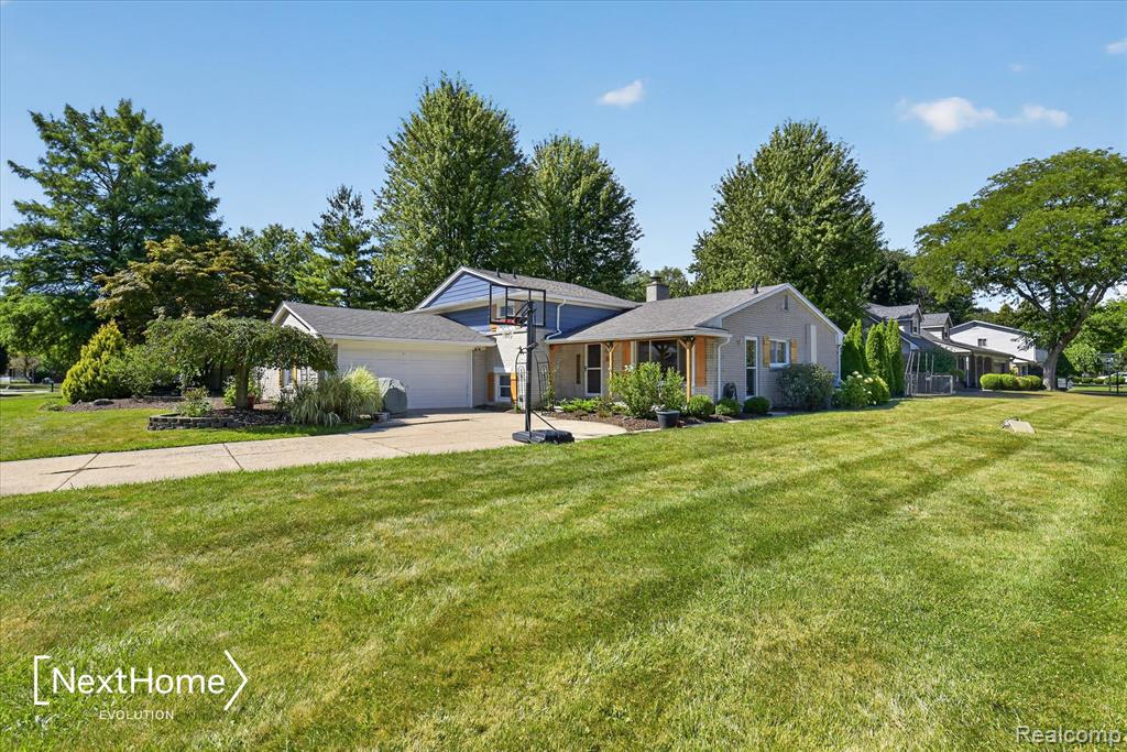 main property photo 60