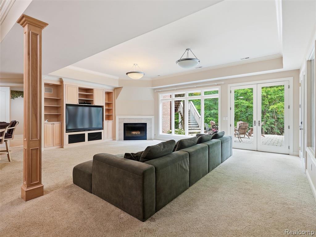 main property photo 50
