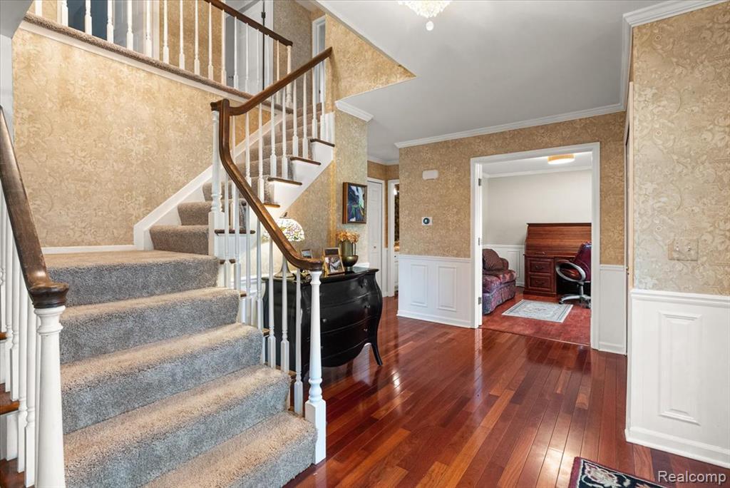 main property photo 5