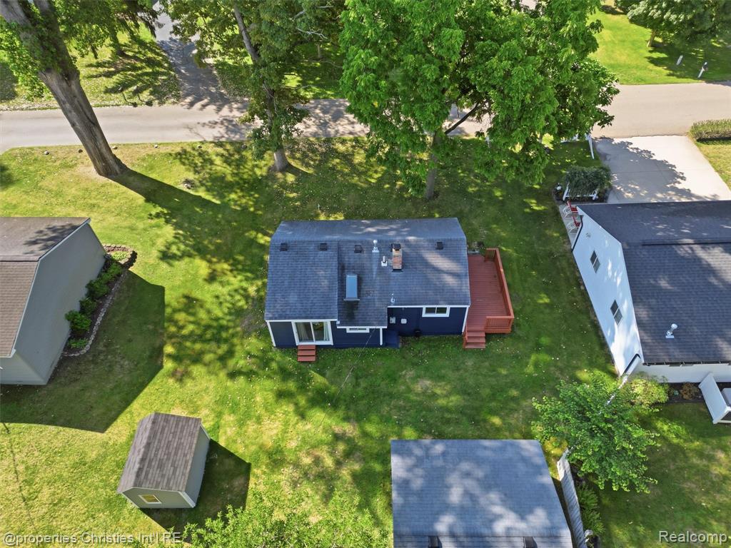 main property photo 27