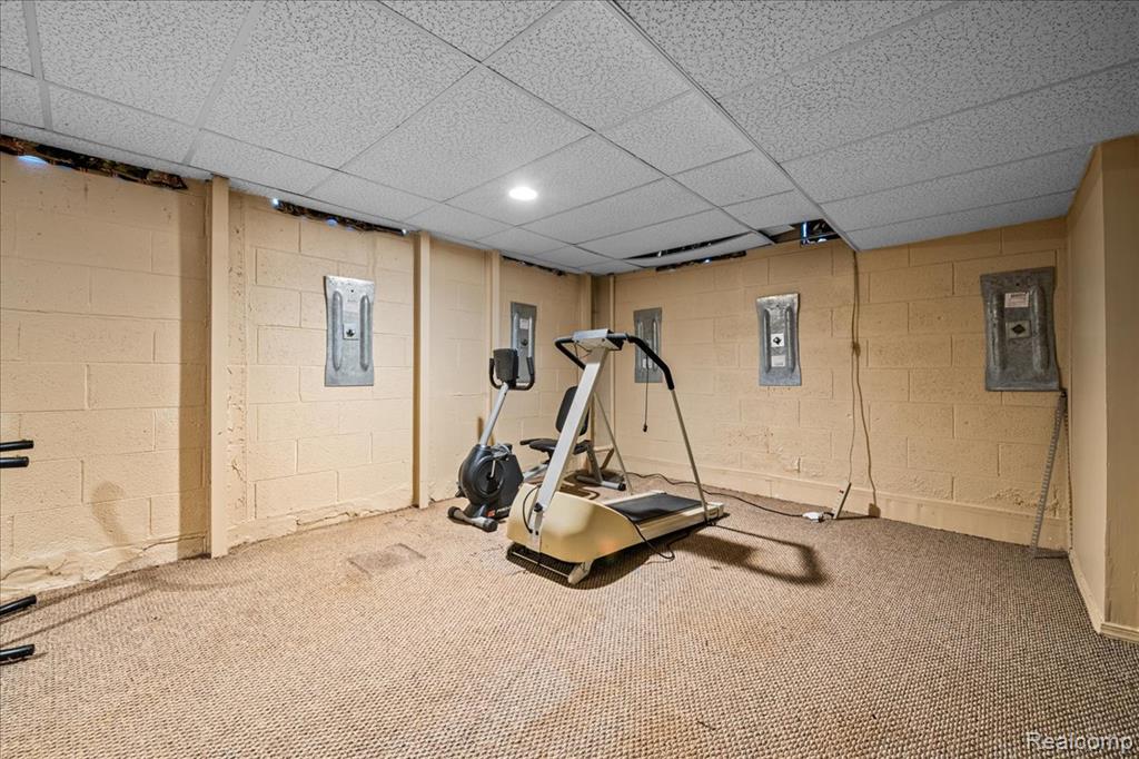 main property photo 36