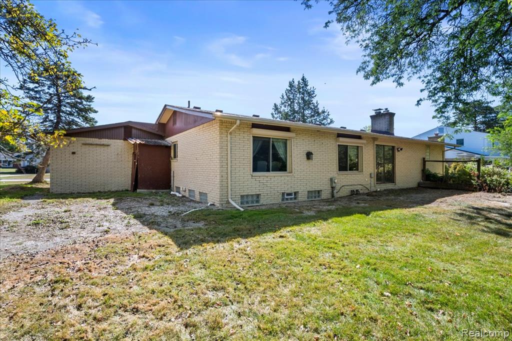 main property photo 42